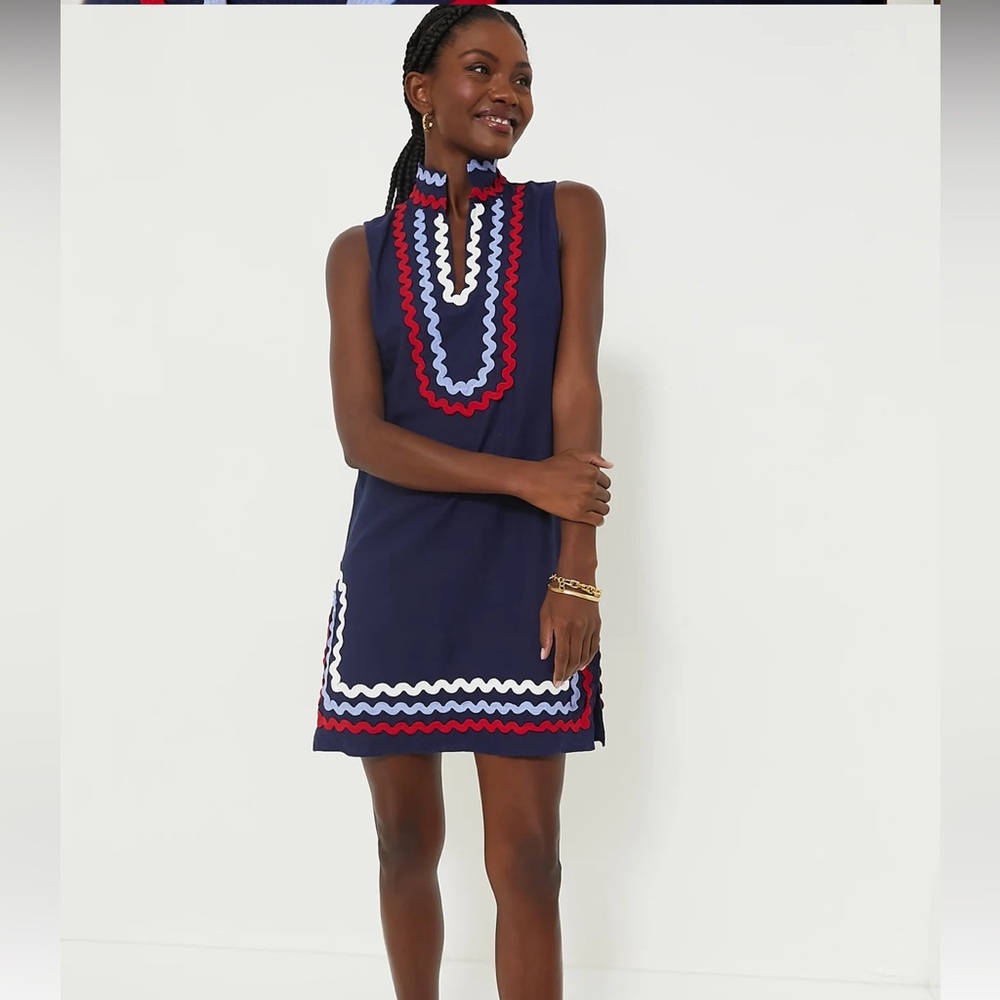 NWT- SAIL TO SABLE Navy sleeveless Tunic
